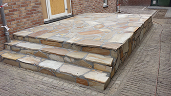 Trap aangelegd door L. van Venrooij